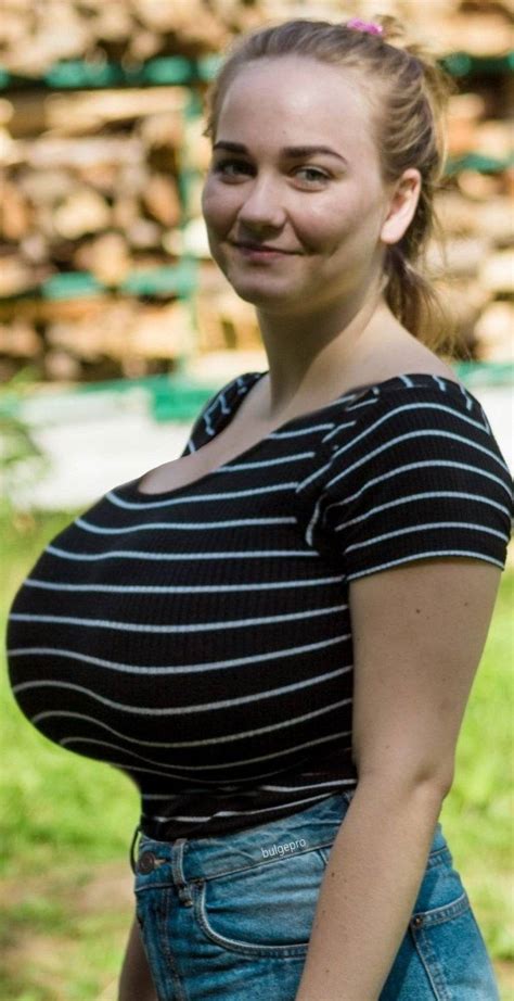 big natural boobs photo